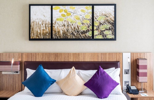 Stevenage Hotel | Holiday Inn Stevenage by IHG