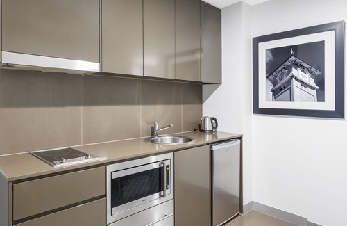 Bondi Junction Hotel | Holiday Inn & Suites Sydney Bondi Junction by IHG