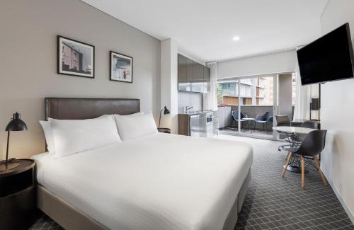 Bondi Junction Hotel | Holiday Inn & Suites Sydney Bondi Junction by IHG