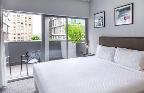 Bondi Junction Hotel | Holiday Inn & Suites Sydney Bondi Junction by IHG