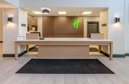 Rothschild Hotel | Holiday Inn & Suites Wausau-Rothschild by IHG
