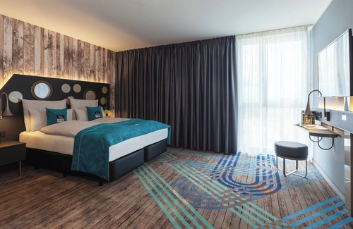 Am Riesenfeld Hotel | Holiday Inn - the niu, Brass Munich Olympiapark by IHG