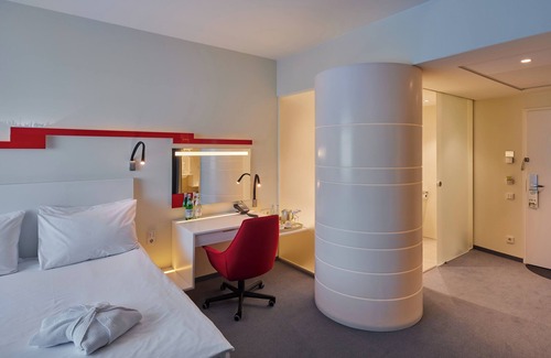 Business District Hotel | Holiday Inn Vilnius by IHG