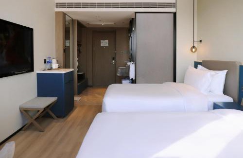 Huayuan Road Area Hotel | Holiday Inn Zhengzhou Zhongzhou by IHG