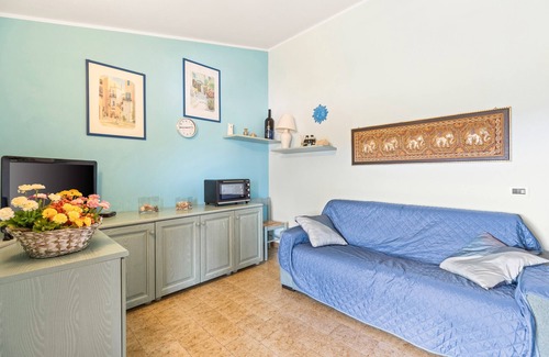 Torre dei Corsari House | Holiday Home 'Casa Erbì' with Sea View, Private Terrace and Private Garden