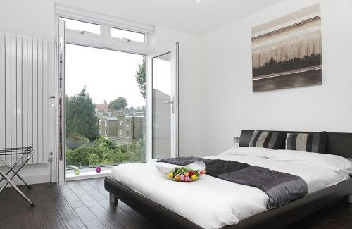 Hammersmith Broadway Apartment | Holiday Lets London - I4