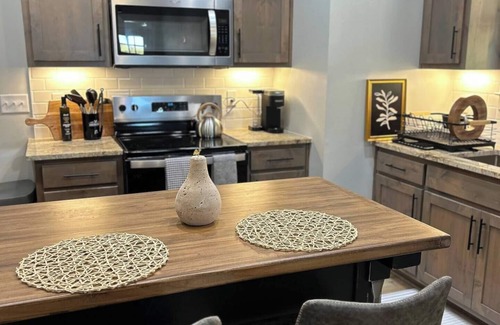 San Angelo House | Holiday on the Concho Green 3Br2.5Ba