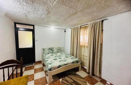 Candos Apartment | Holiday Palm studio
