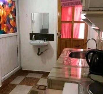 Candos Apartment | Holiday Palm studio