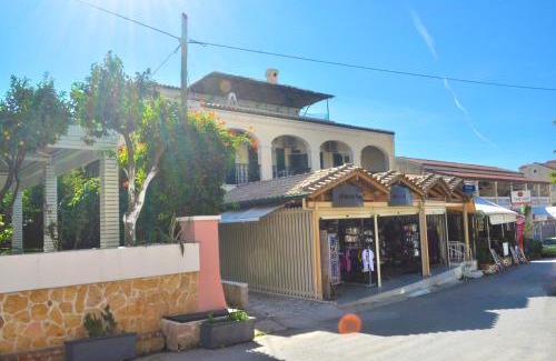 Agios Gordios Apartment | Holiday Studio Apartments yannis on the beach of Agios Gordios in Corfu