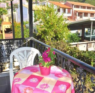 Agios Gordios Apartment | Holiday Studio Apartments yannis on the beach of Agios Gordios in Corfu