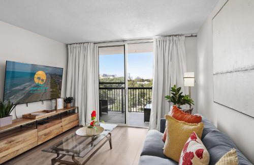 Myrtle Beach House | Holiday Towers 602 - Near Ocean