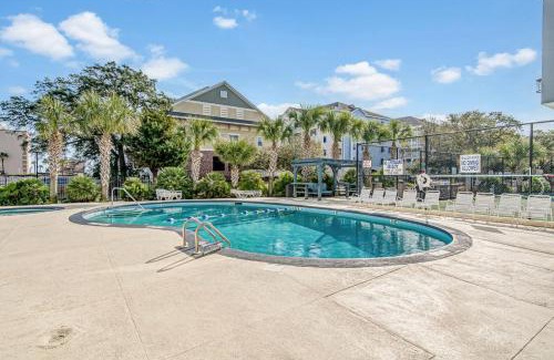 Myrtle Beach House | Holiday Towers 602 - Near Ocean