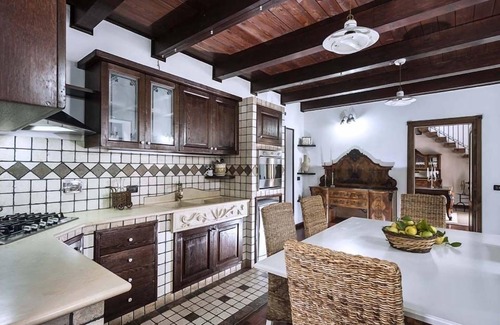 San Corrado di Fuori Villa | holiday vacation large villa rental italy, sicily, noto, southern sicily, near syracuse, pool, wi-fi, air conditioning,