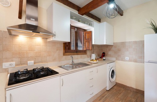 El Rincon Villa | Holiday Villa 'La Casita' with Mountain Views, Wi-Fi and Air Conditioning