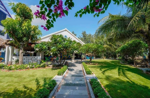 Cam An Villa | Holiday Villa 3BR Sea View An Bang Beach
