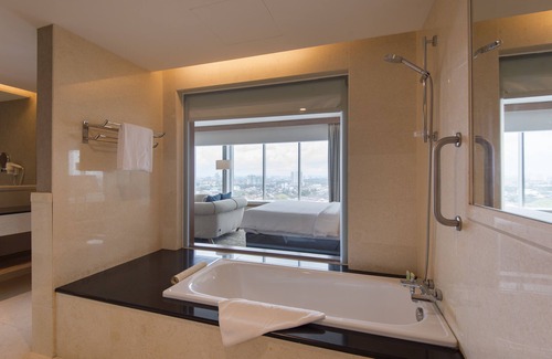 Taman Century Hotel | Holiday Villa Johor Bahru City Centre