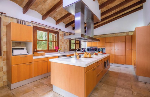 Capdepera Villa | Holiday Villa Ribot with Mountain View, Pool, Wi-Fi, Garden & Terrace