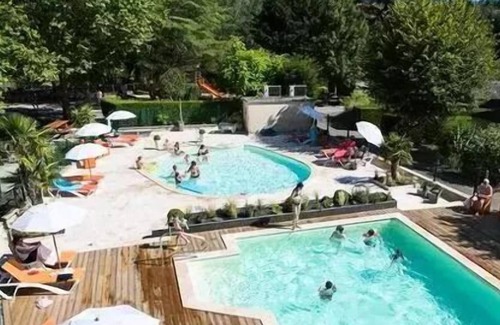 Rieupeyroux Ski Chalet | Holiday Village Le Hameau Saint Martial *** - Chalet for 5 People