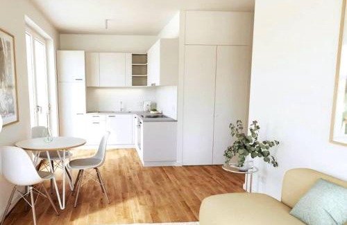 Lichtenberg Apartment | HolidayHome Apartments I Private Room in Shared Apartment