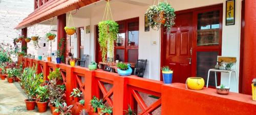Stuart Hill House | Holidayincoorg - Brick lane
