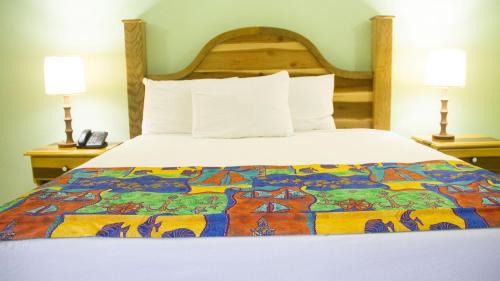 Runaway Bay Bed & Breakfast | Holidays At Holiday Heaven
