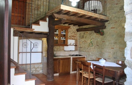 Colle di Val d'Elsa Apartment | Holidays in a former monastery from the 14th century - apartment del soppalco