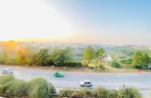 Rawalpindi Apartment | Holidazzle Serviced Apartments Bahria Town