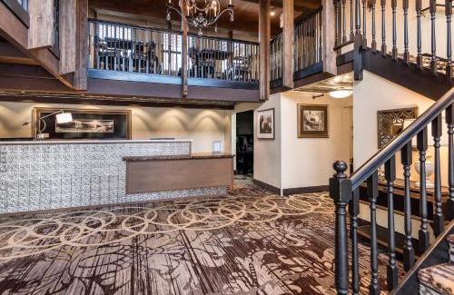 Downtown Skagway Hotel | Holland America Skagway Inn