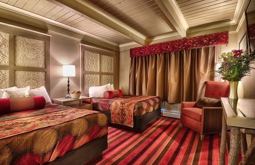 Downtown Skagway Hotel | Holland America Skagway Inn