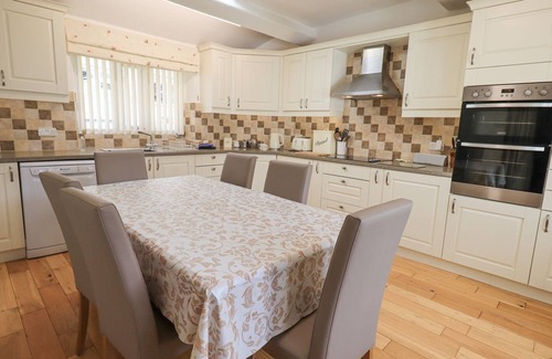 Grasmere Cottage | HOLLENS COTTAGE, pet friendly, with a garden in Grasmere