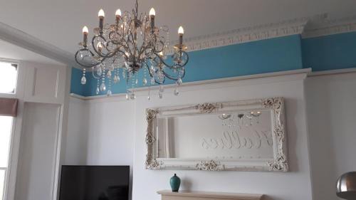 Hele House | Hollies and Ilfracombe Harbour View