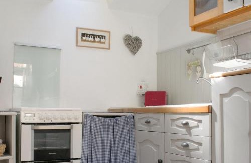 Cheddar House | Hollies Cottage