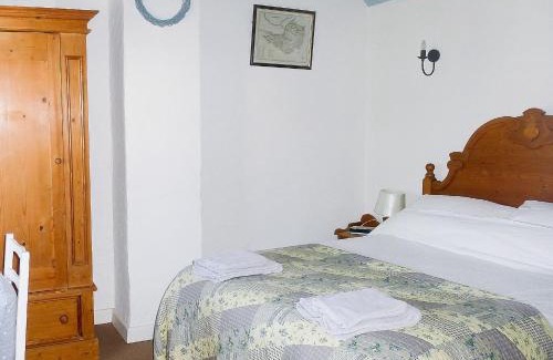Cheddar House | Hollies Cottage