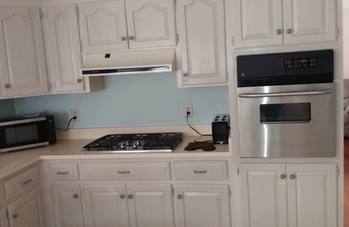 Lake Waccamaw House | Hollingsworth's Premium Getaway!