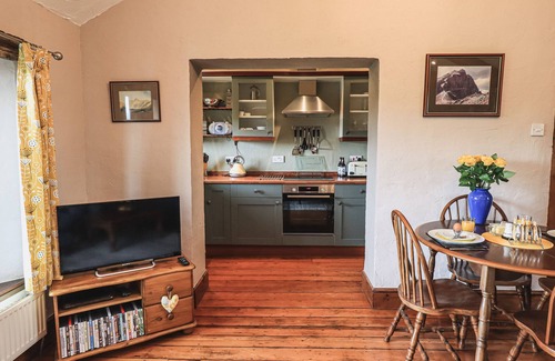 Kendal Cottage | Hollins Farm Barn