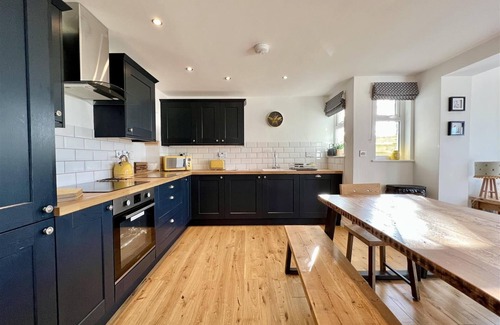 Helston Cottage | Holly Cottage @ Arrowan Common Farm