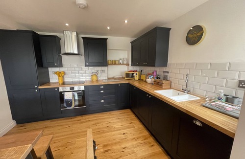 Helston Cottage | Holly Cottage @ Arrowan Common Farm