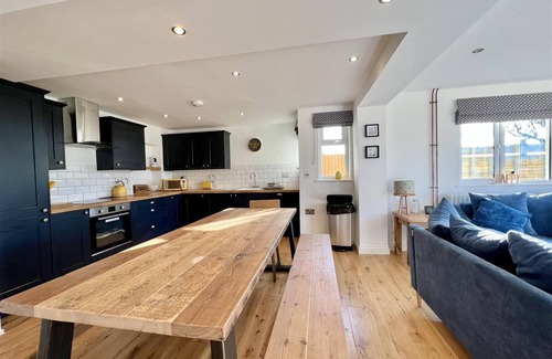 Helston Cottage | Holly Cottage @ Arrowan Common Farm