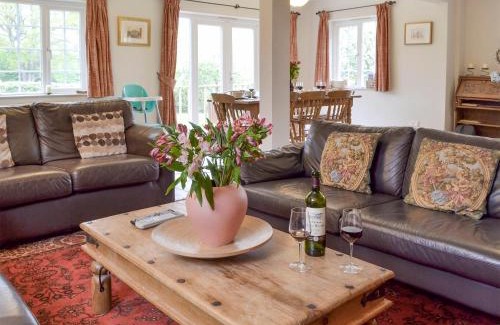 Hastings House | Holly Cottage