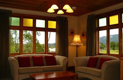 Franz Josef Glacier Bed & Breakfast | Holly Homestead B&B