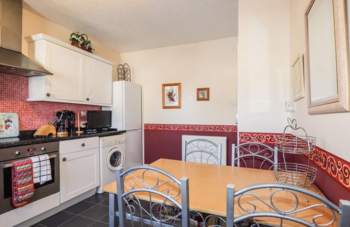 Buckie Cottage | HOLLY HOOSE, pet friendly, country holiday cottage in Findochty