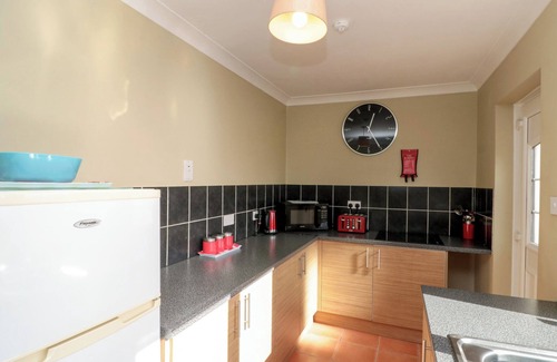 Northallerton Cottage | HOLLY TREE COTTAGE, pet friendly, with a garden in Northallerton