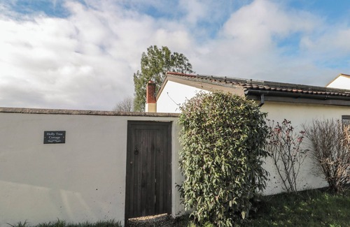 Northallerton Cottage | HOLLY TREE COTTAGE, pet friendly, with a garden in Northallerton