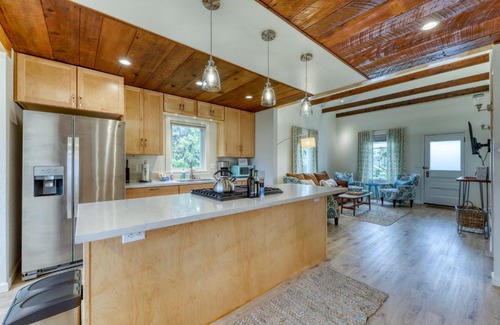 Arcata House | Holly Yashi Hideaway