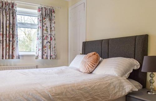 Calwich House | Hollywell Cottages