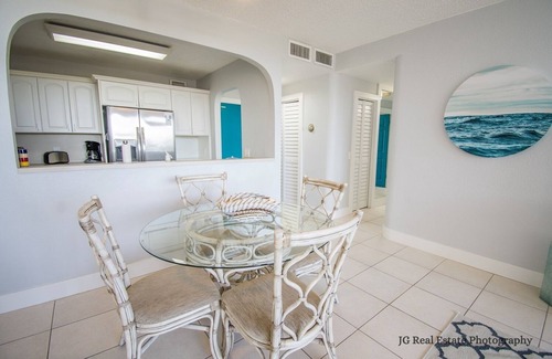 Hollywood South Central Beach Apartment | Hollywood beach Ocean front condo 2B/2B at Alexander Towers