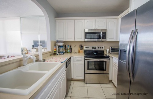 Hollywood South Central Beach Apartment | Hollywood beach Ocean front condo 2B/2B at Alexander Towers