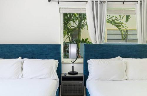 North Beach Apartment | Hollywood Beach, Steps to the Beach, Pool
