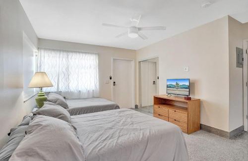 North Beach Apartment | Hollywood Beach StudioBath w Free Parking 1